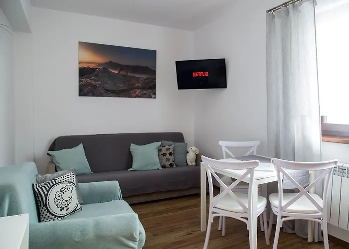 Miedzy Owcami * Sromowce Wyzne